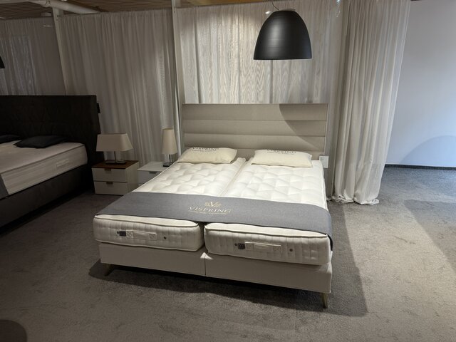 Vispring Boxspringbett Lana weißgrau 1