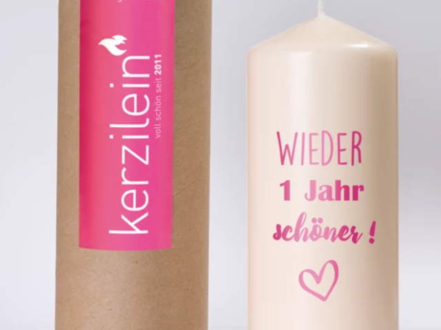 Mea Living Kerze Flamme EIN JAHR SCHÖNER pink 1