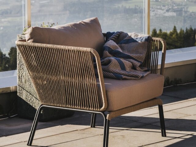 outdoor collection Loungesessel Lion camel 1